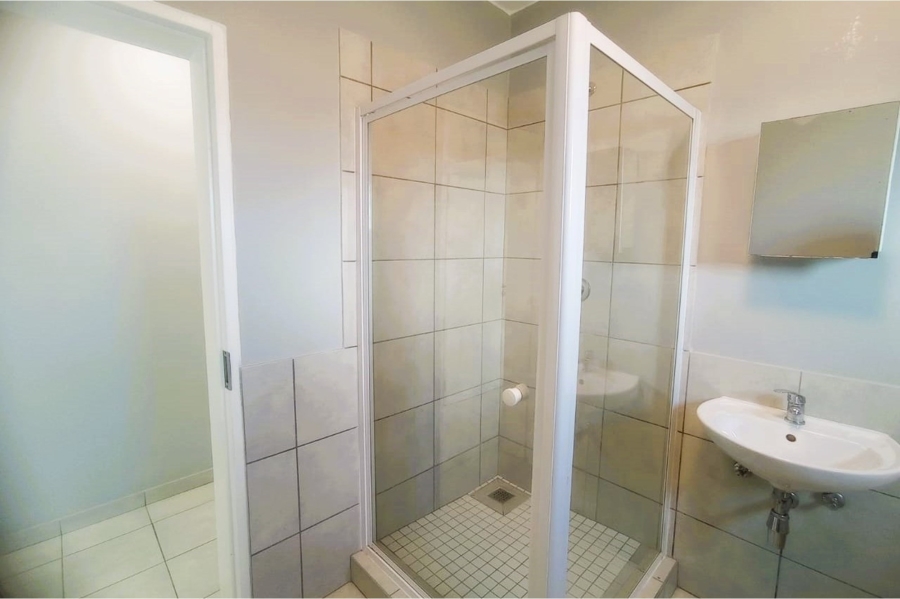 2 Bedroom Property for Sale in Parklands North Western Cape